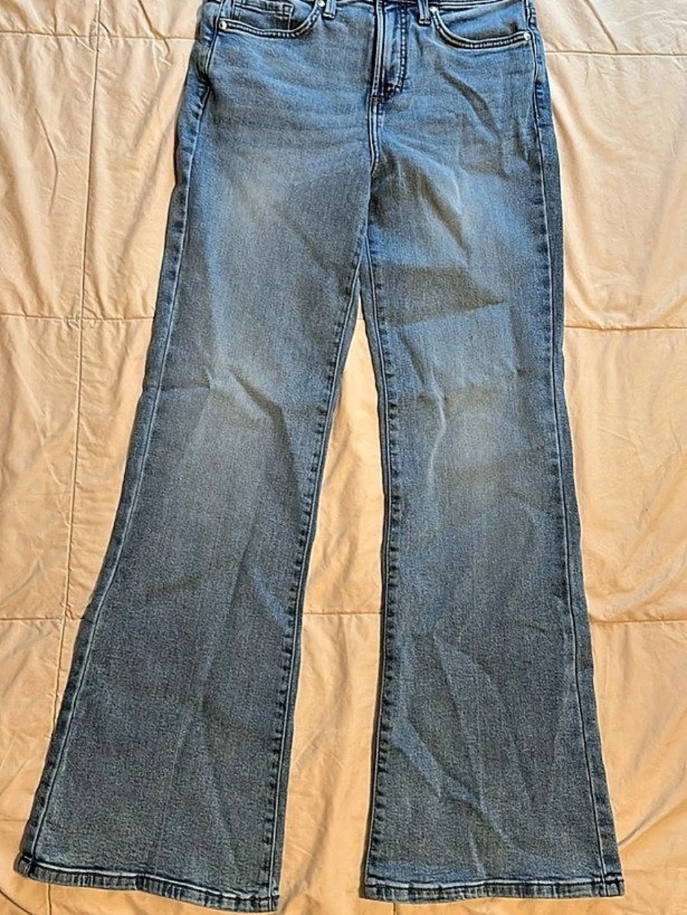 Lauren Conrad Super High-Rise Flare Jeans in Blue Size 4